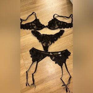 Fleur Du Mal Bra, thong and garter